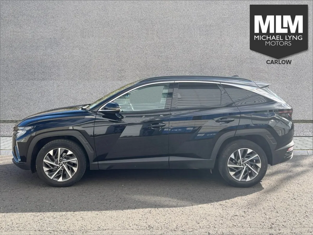 Hyundai Tucson Executive Plus 5DR - Image 4