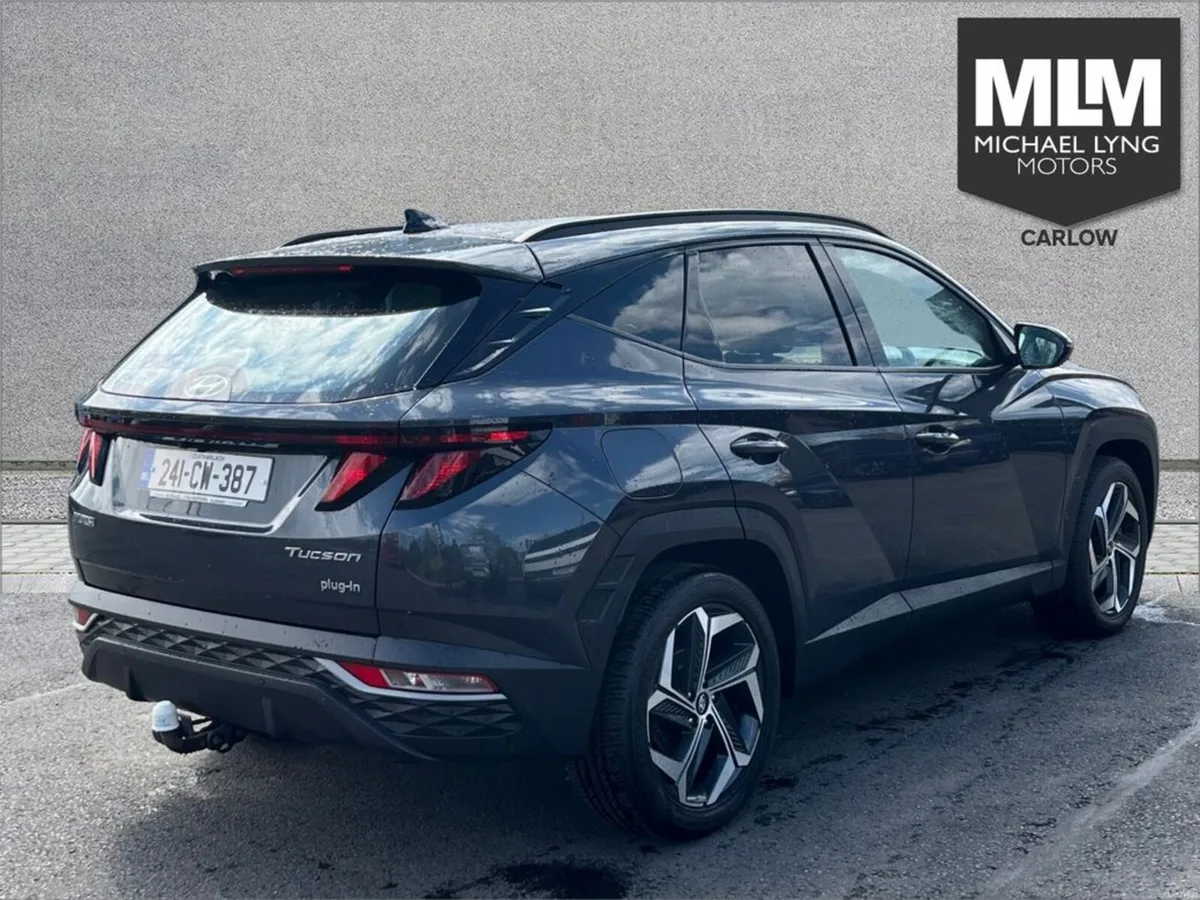 Hyundai Tucson Executive Phev 5DR Auto - Image 6
