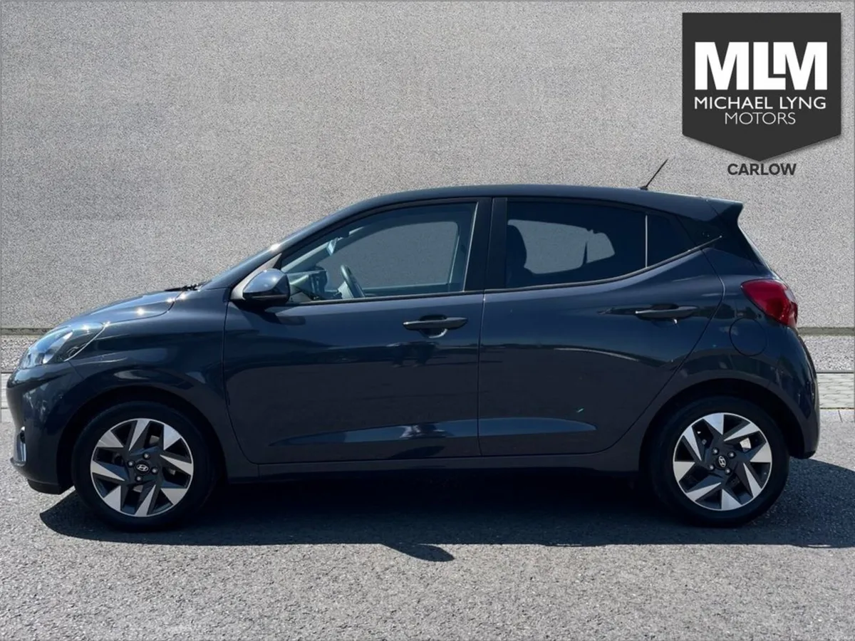 Hyundai i10 Deluxe Plus 5DR - Image 4