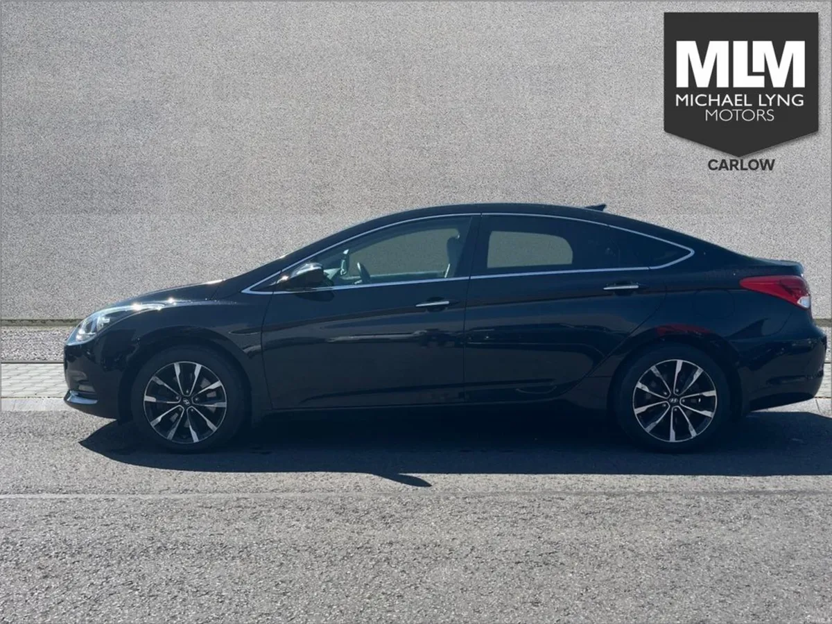 Hyundai i40 Executive 5DR - Image 4