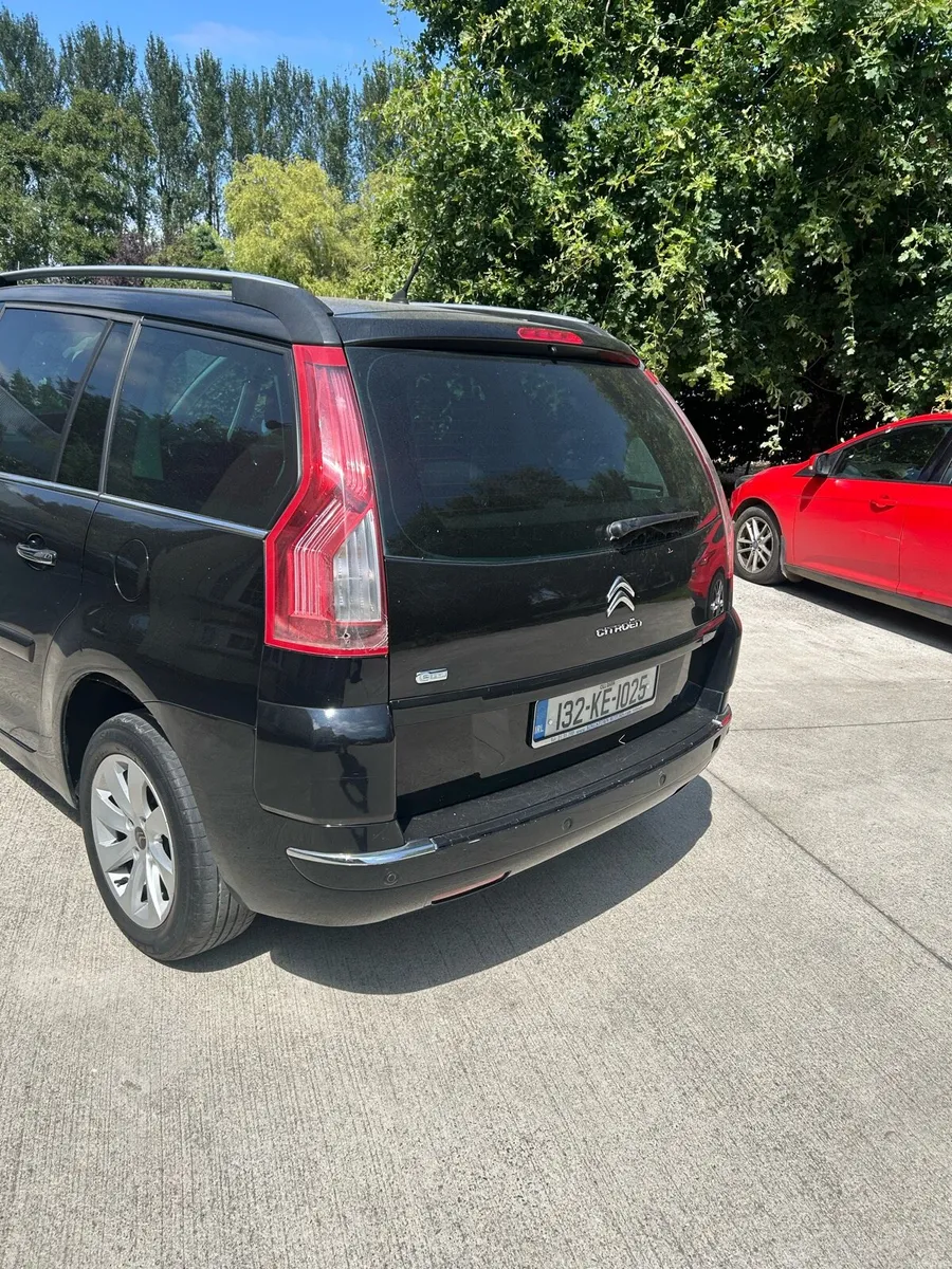 Car - Image 2