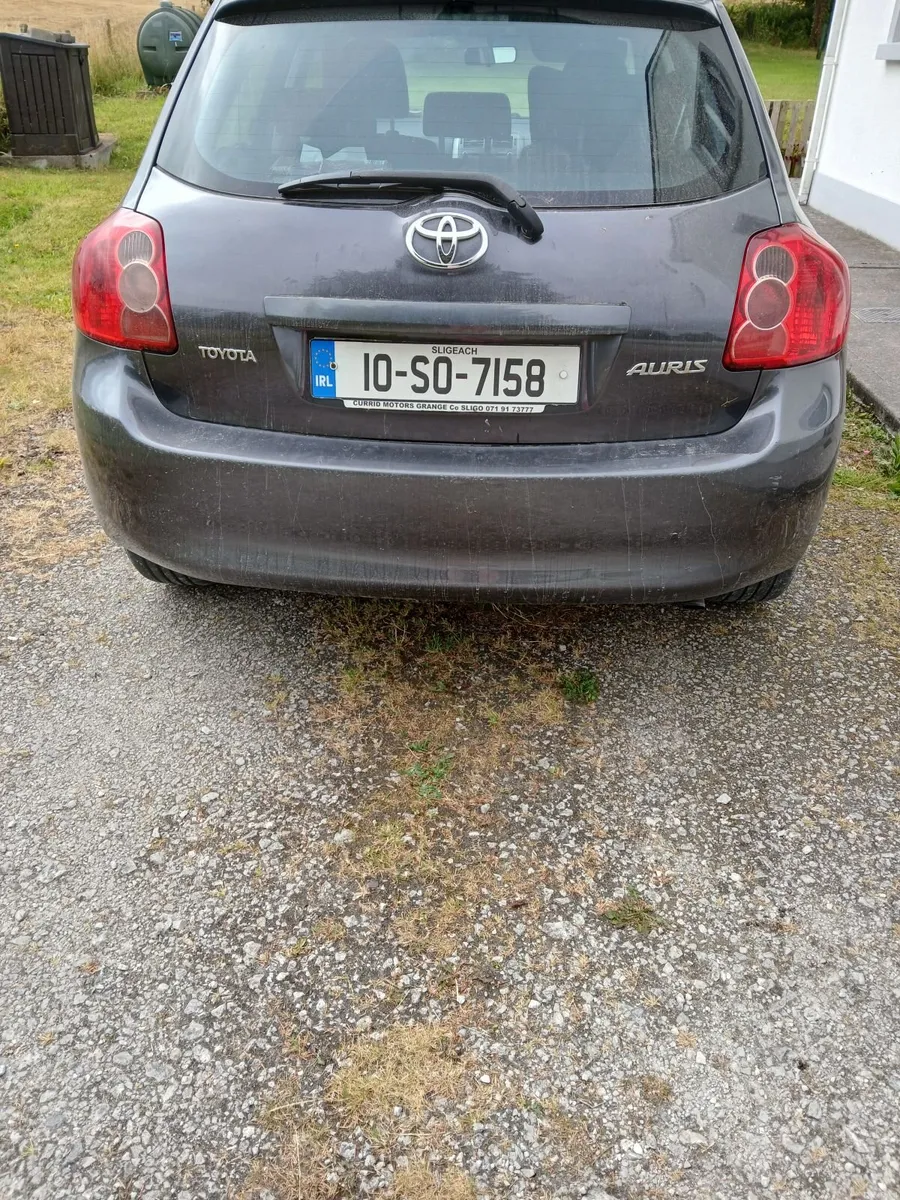 Toyota Auris 2010 - Image 4