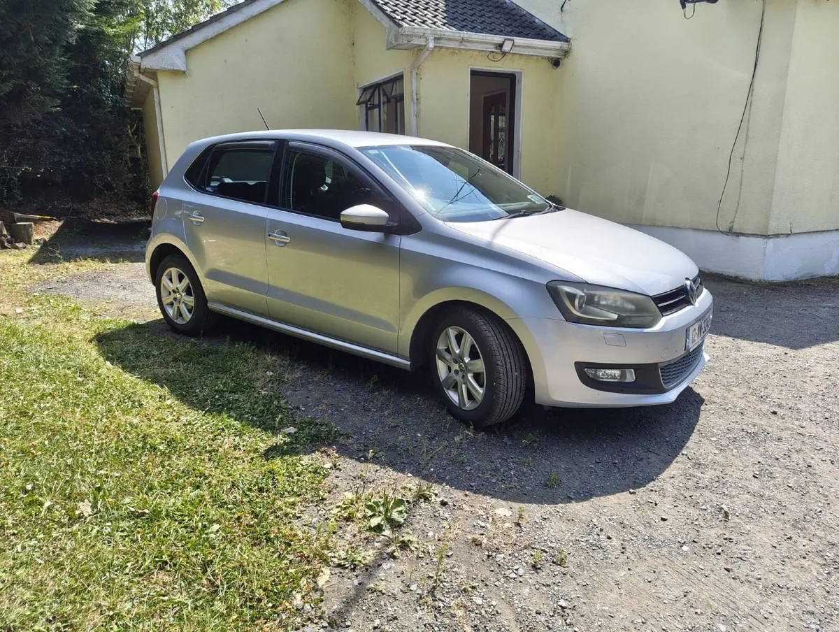 Volkswagen Polo Automatic 2012 - Image 2