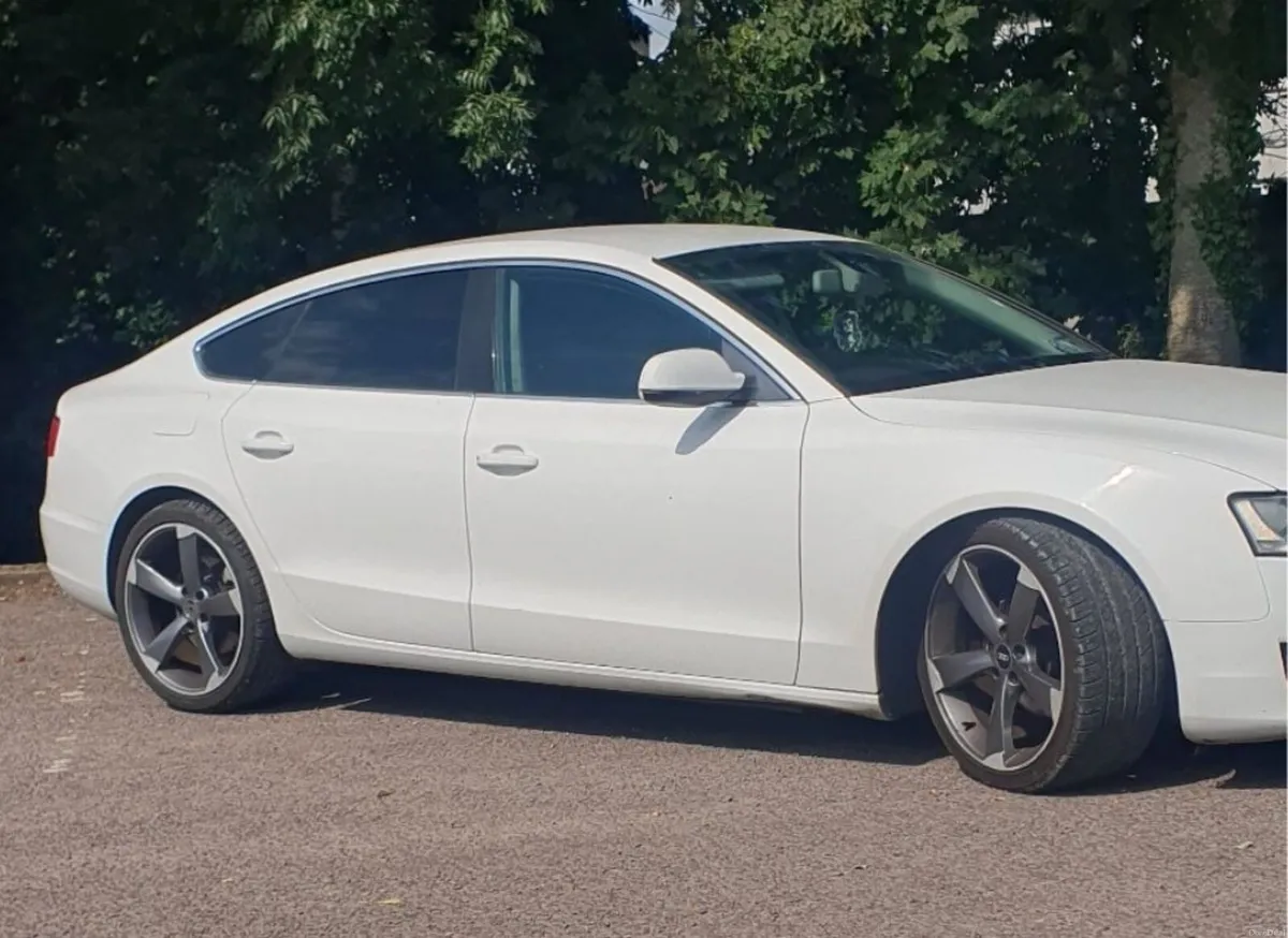 Audi A5 2010 - Image 5