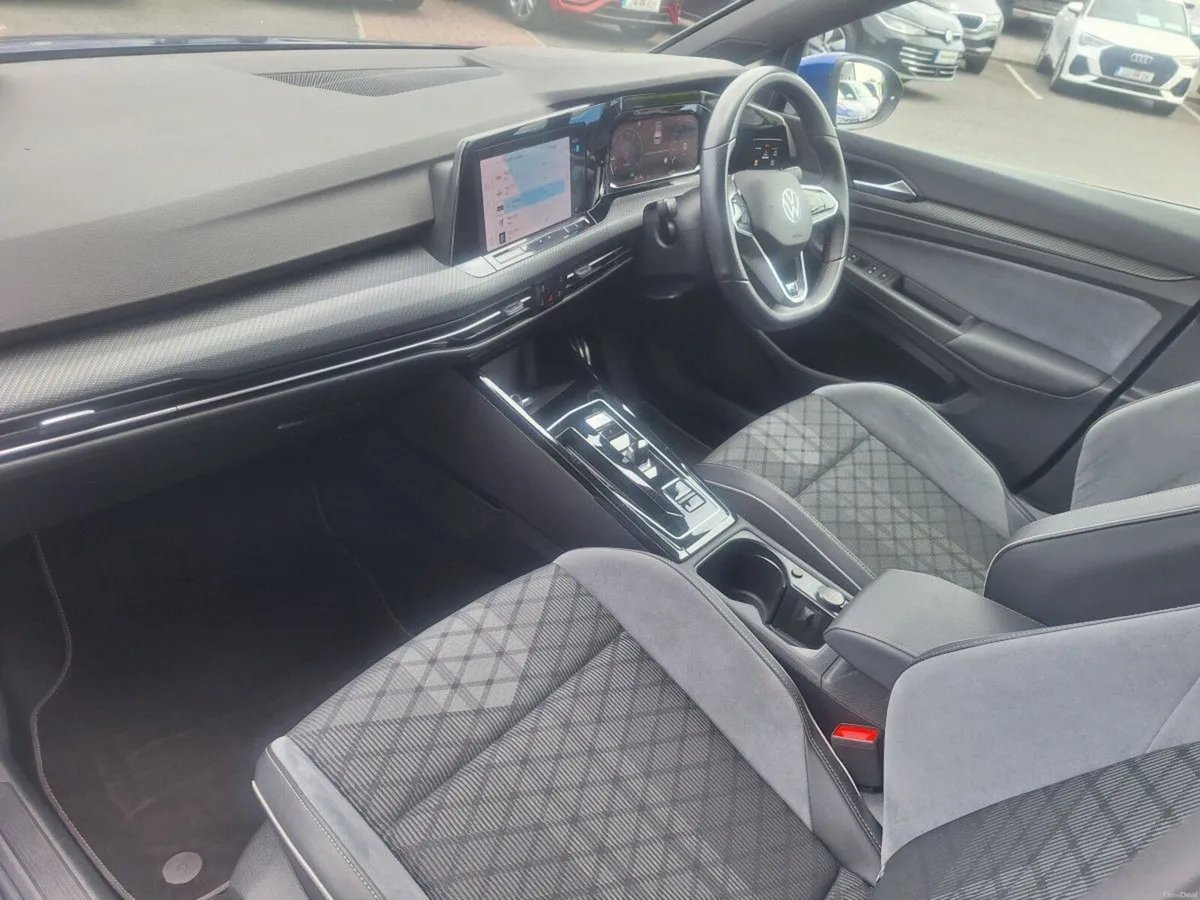 Volkswagen Golf R-Line 1.5 eTSI 130HP MHEV **REAR - Image 3