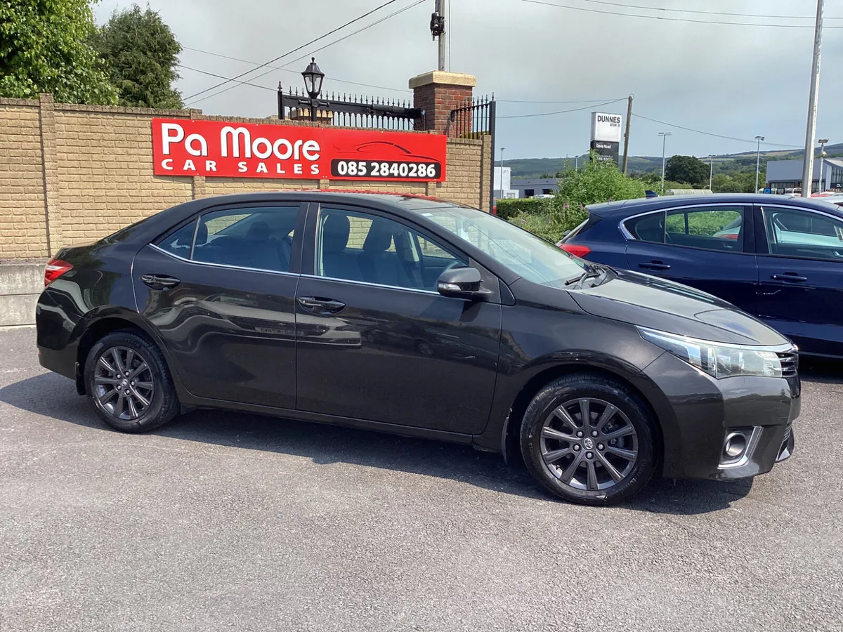 Toyota Corolla ** CAMERA * SAT NAV - Image 3