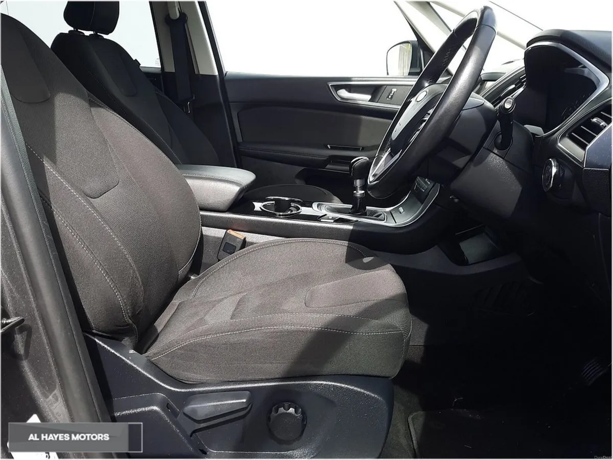 Ford S-Max **7 SEATER* TITANIUM 2.0 TDI 6SPEED 150 - Image 3