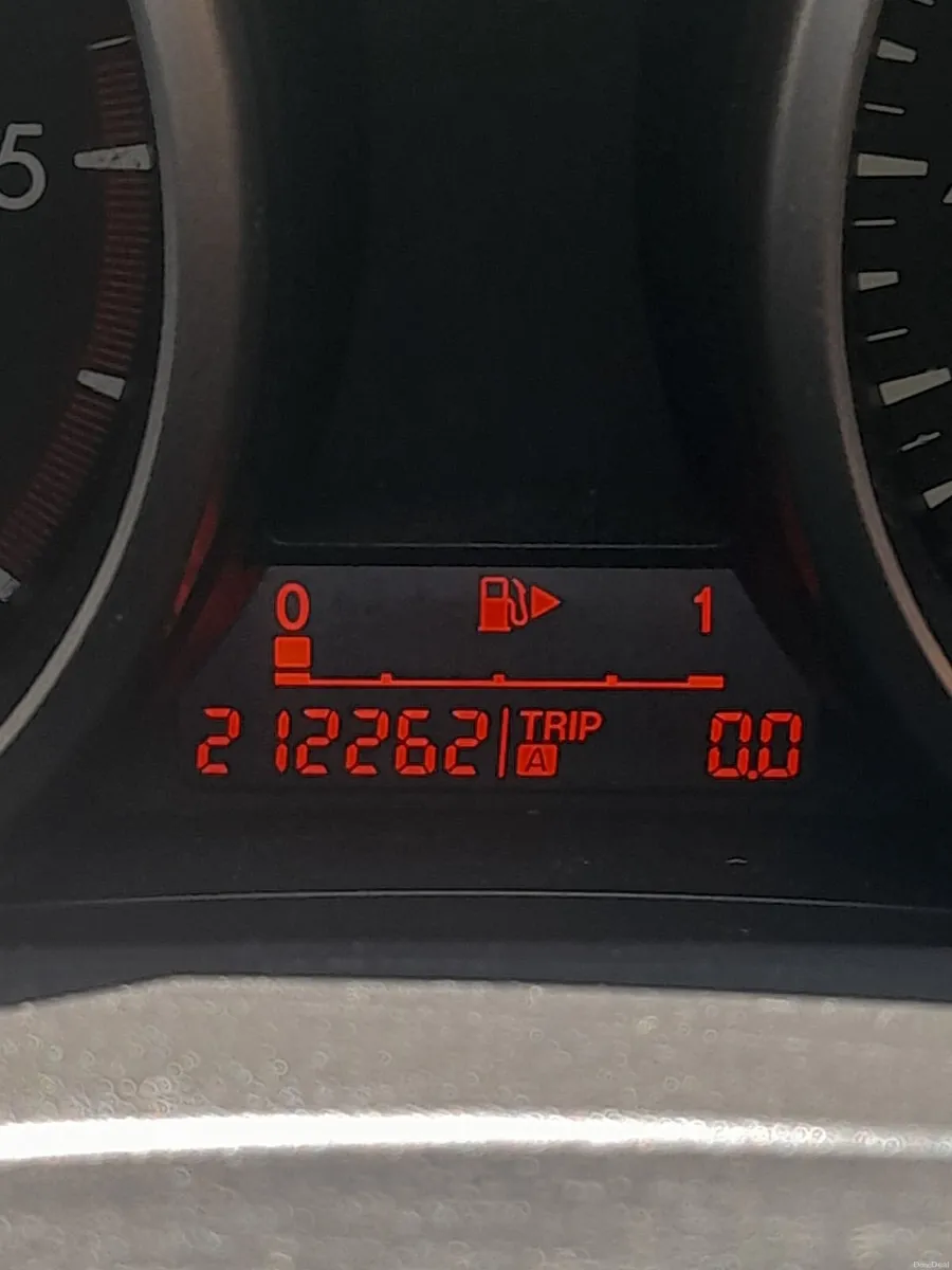 Mazda Mazda 3 (2011) - Image 6