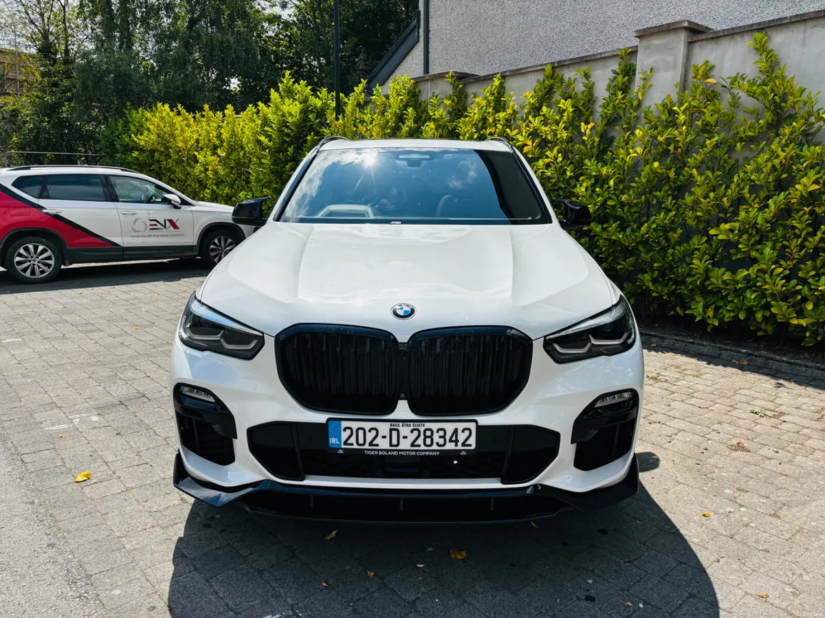 202 BMW X5 45E X-DRIVE M-SPORT FULLY LOADED - Image 2