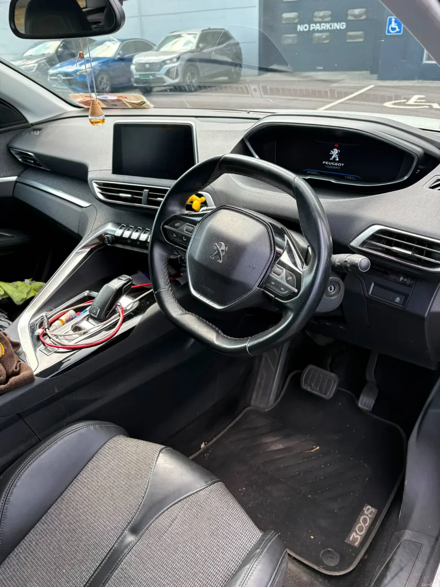 Stunning Peugeot 3008 2018 AUTOMATIC MORE PHOTOS - Image 4