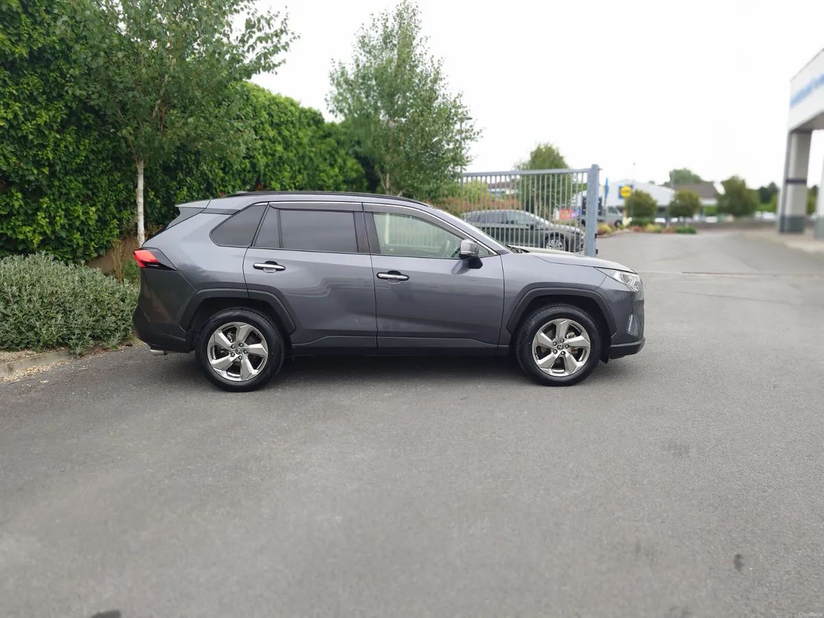Toyota Rav4 Hybrid G 4WD - Image 4