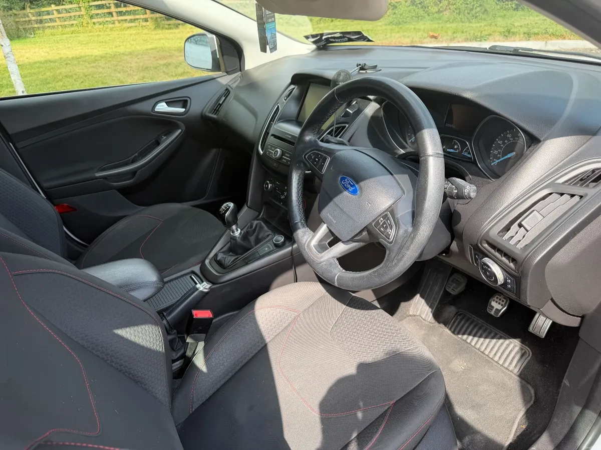 Ford Focus 2015 1.5 Diesel 120PS 5Door Titanium - Image 4