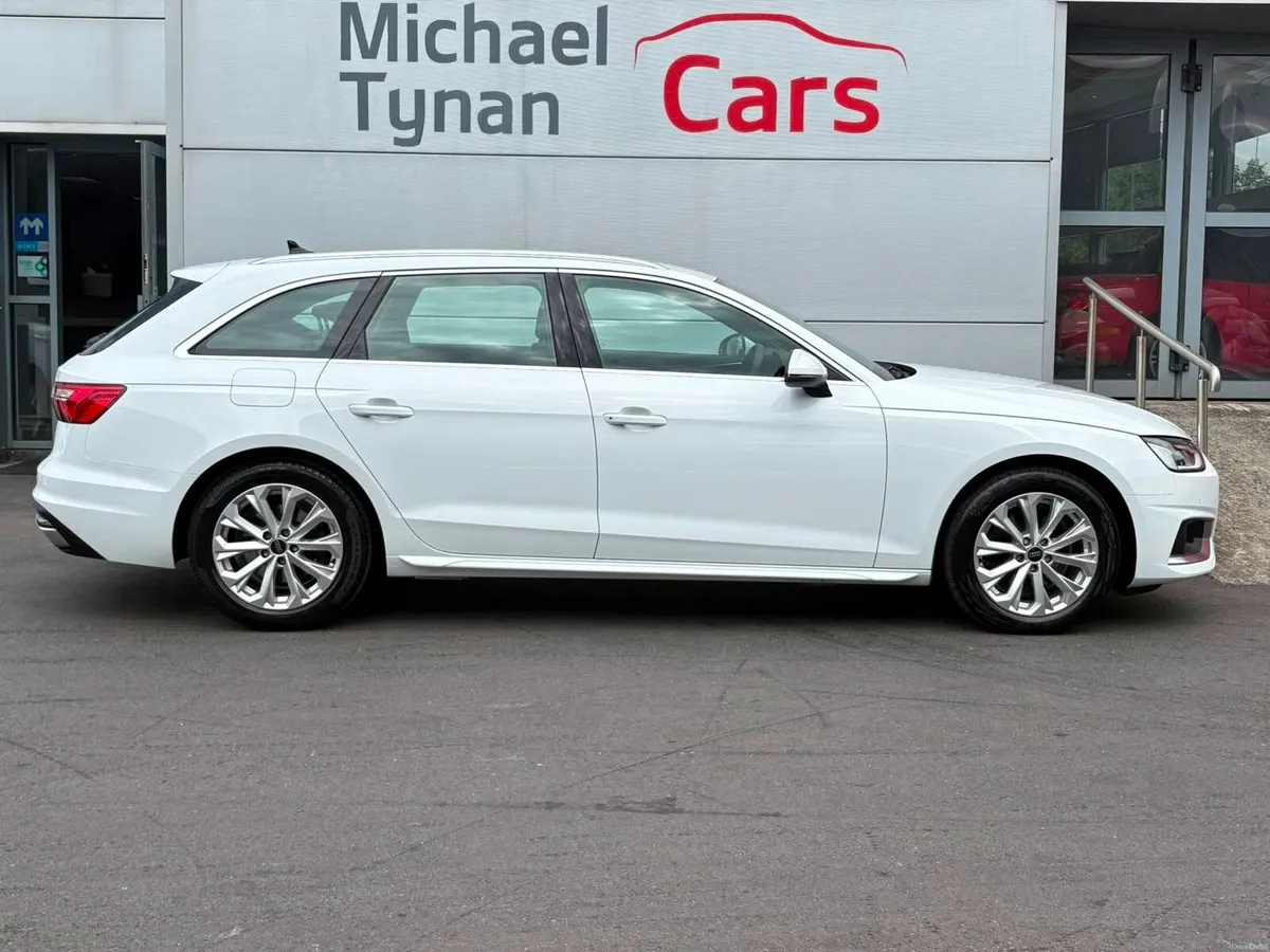2024 Audi A4 Diesel Sport Estste, Carplay - Image 6