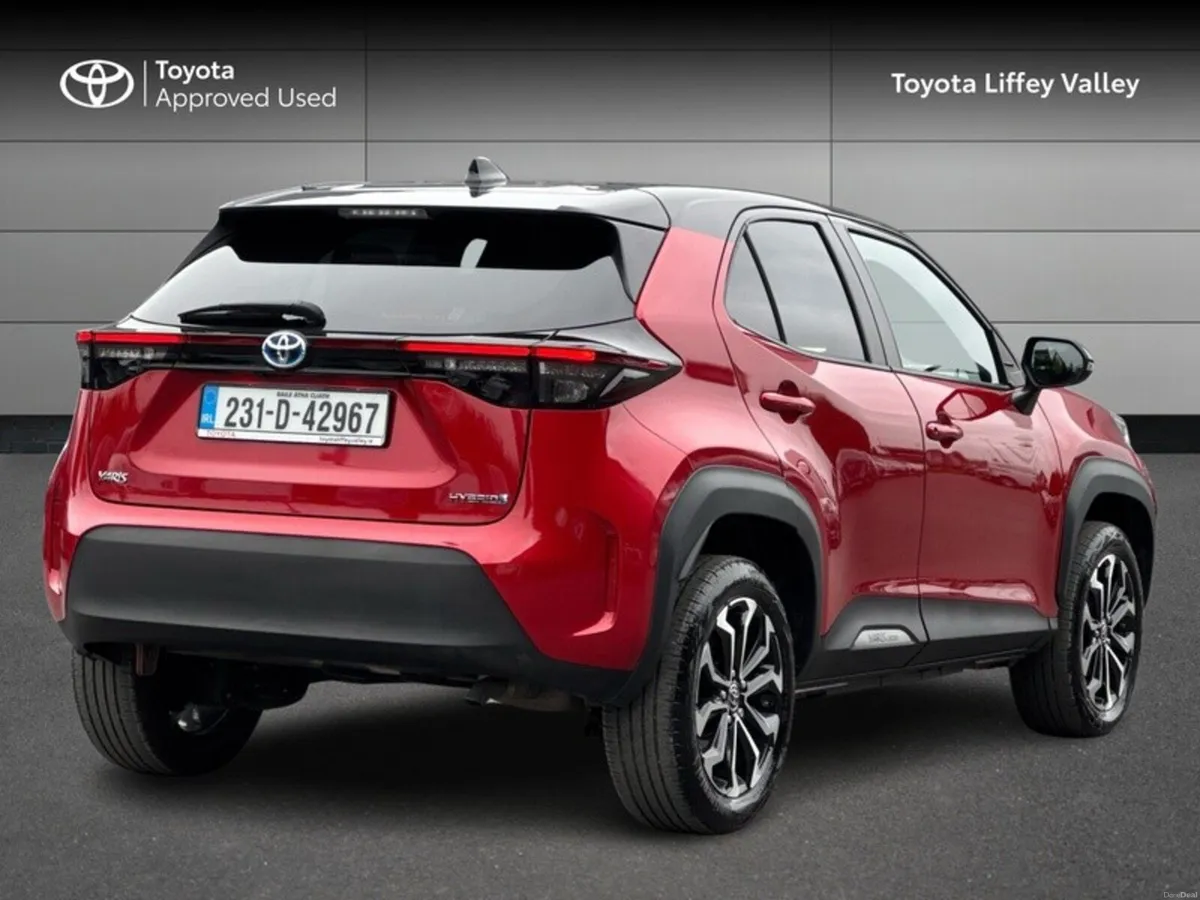 Toyota Yaris Cross YARIS CROSS LUNA SPORT - Image 2