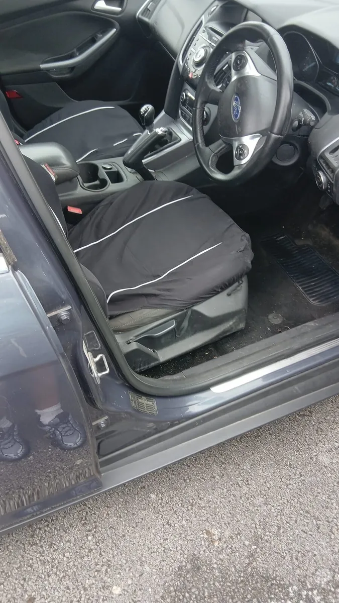 Ford Focus - Image 5