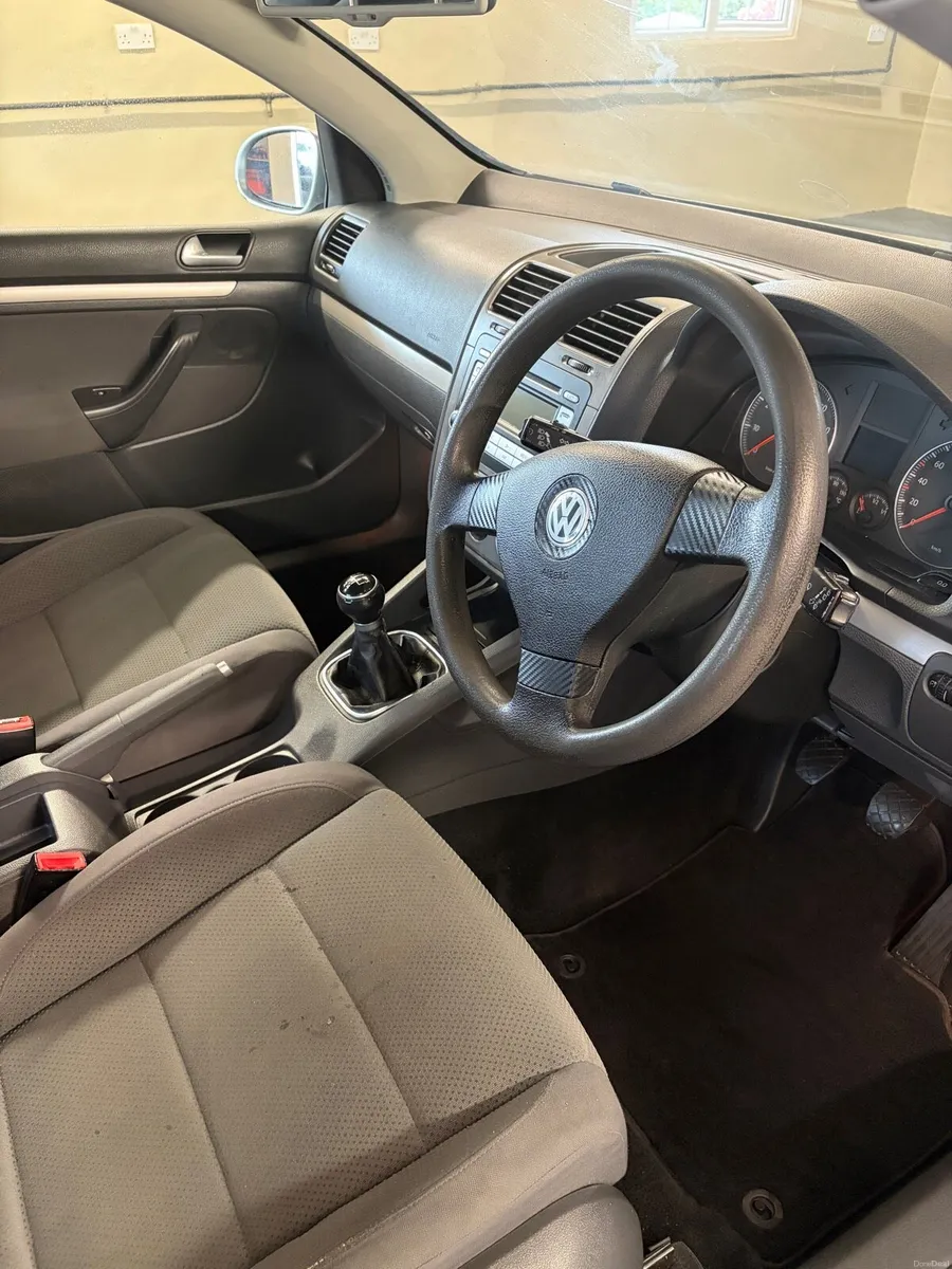 2008 Volkswagen Golf - Image 4