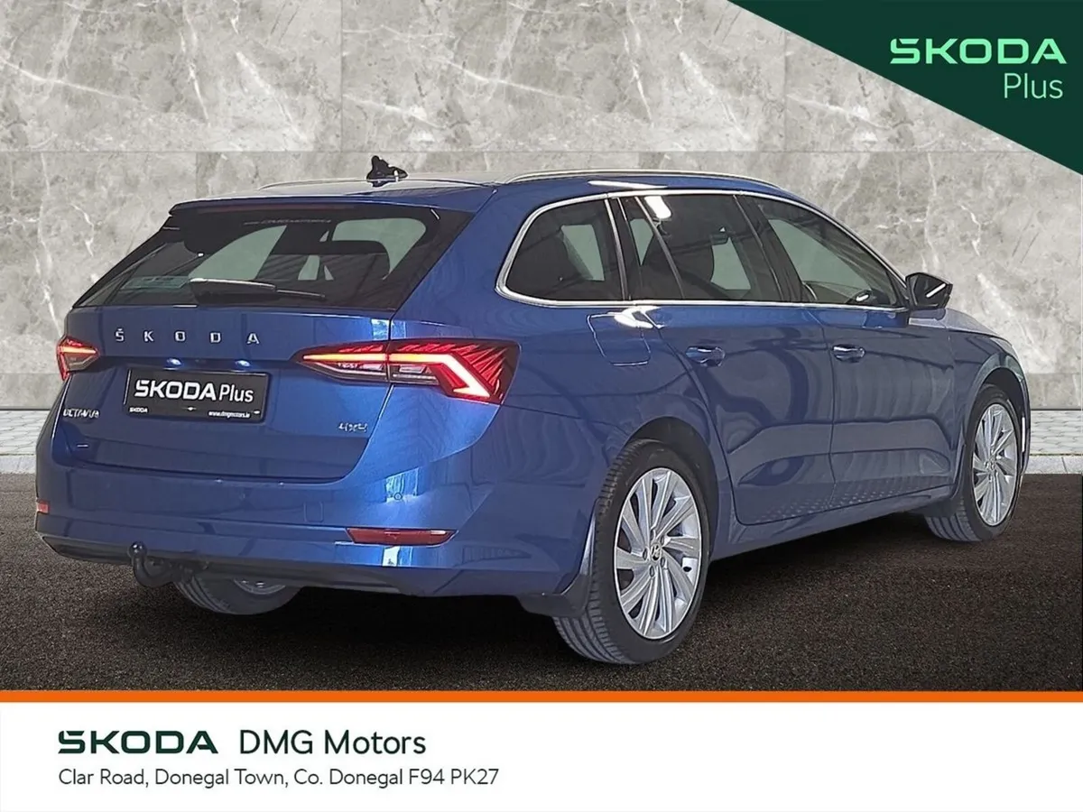 Skoda Octavia COMBI 2.0 TDI 150BHP DSG 4x4 STYLE - Image 3