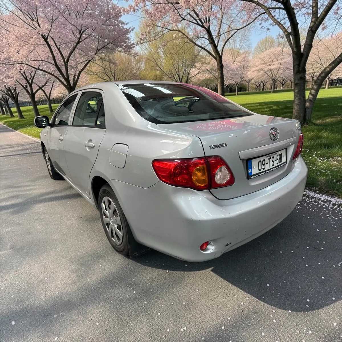 2009 Toyota Corolla - Image 2