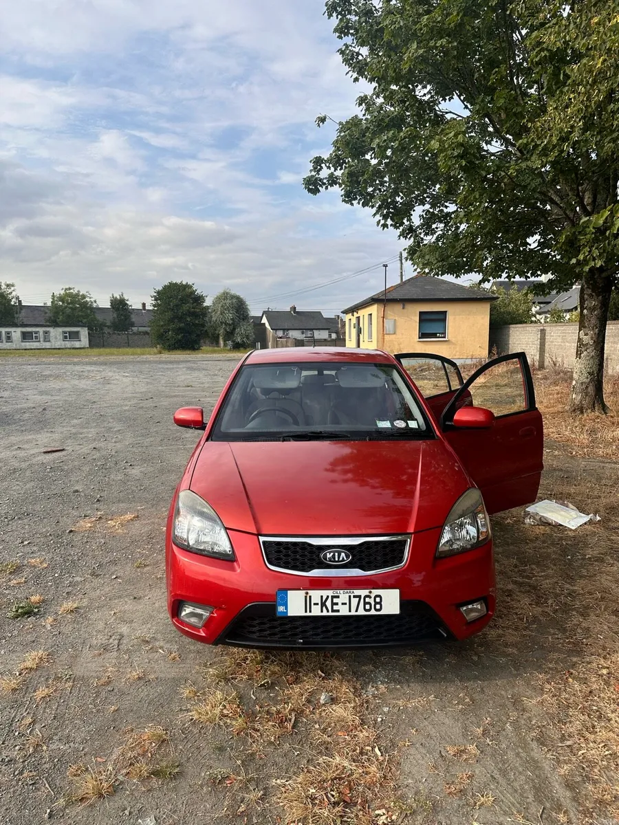 20011 Kia ria - Image 4