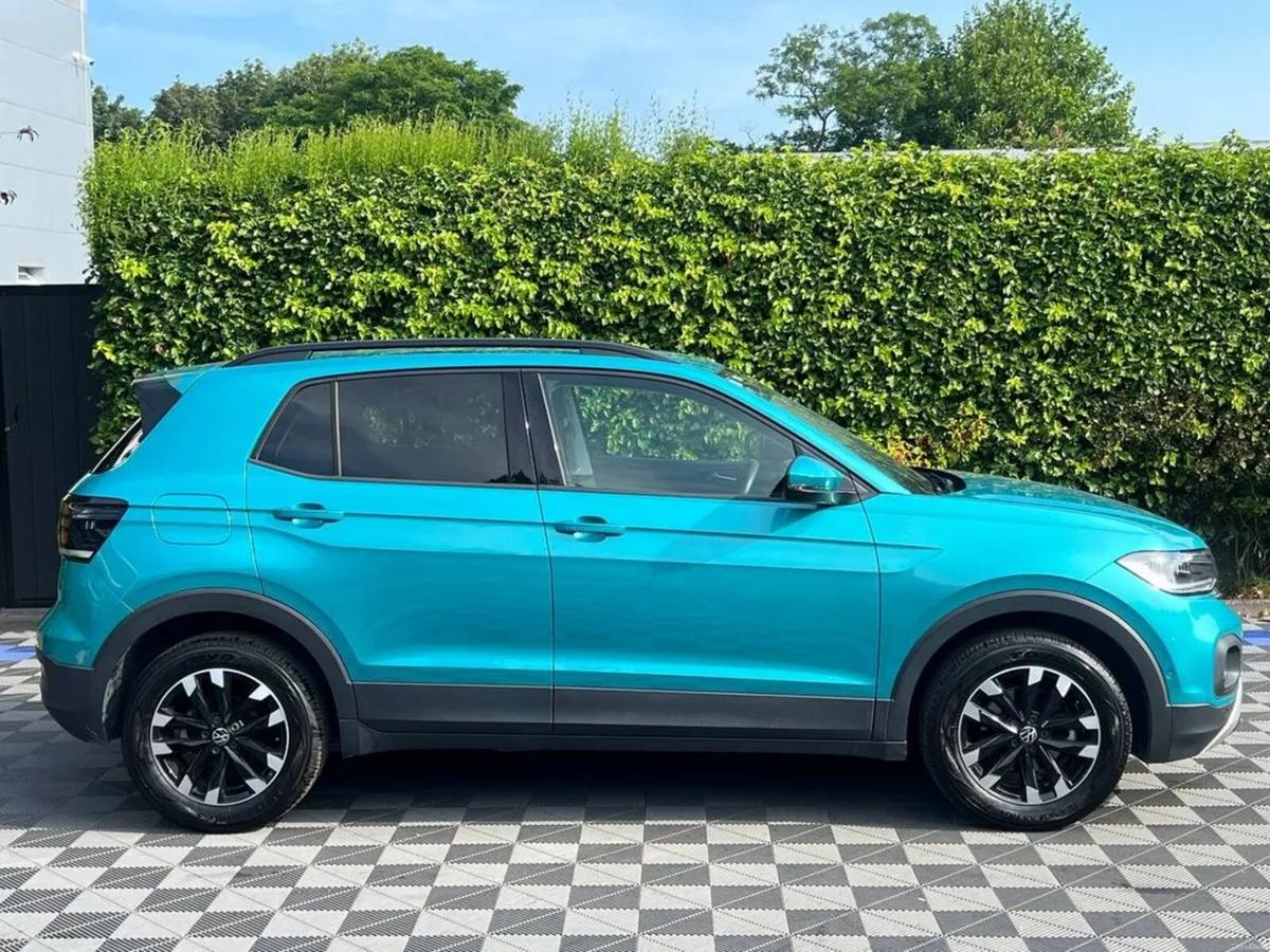 Volkswagen T-Cross STYLE 1.0 TSI AUTO // FULL SERV - Image 2
