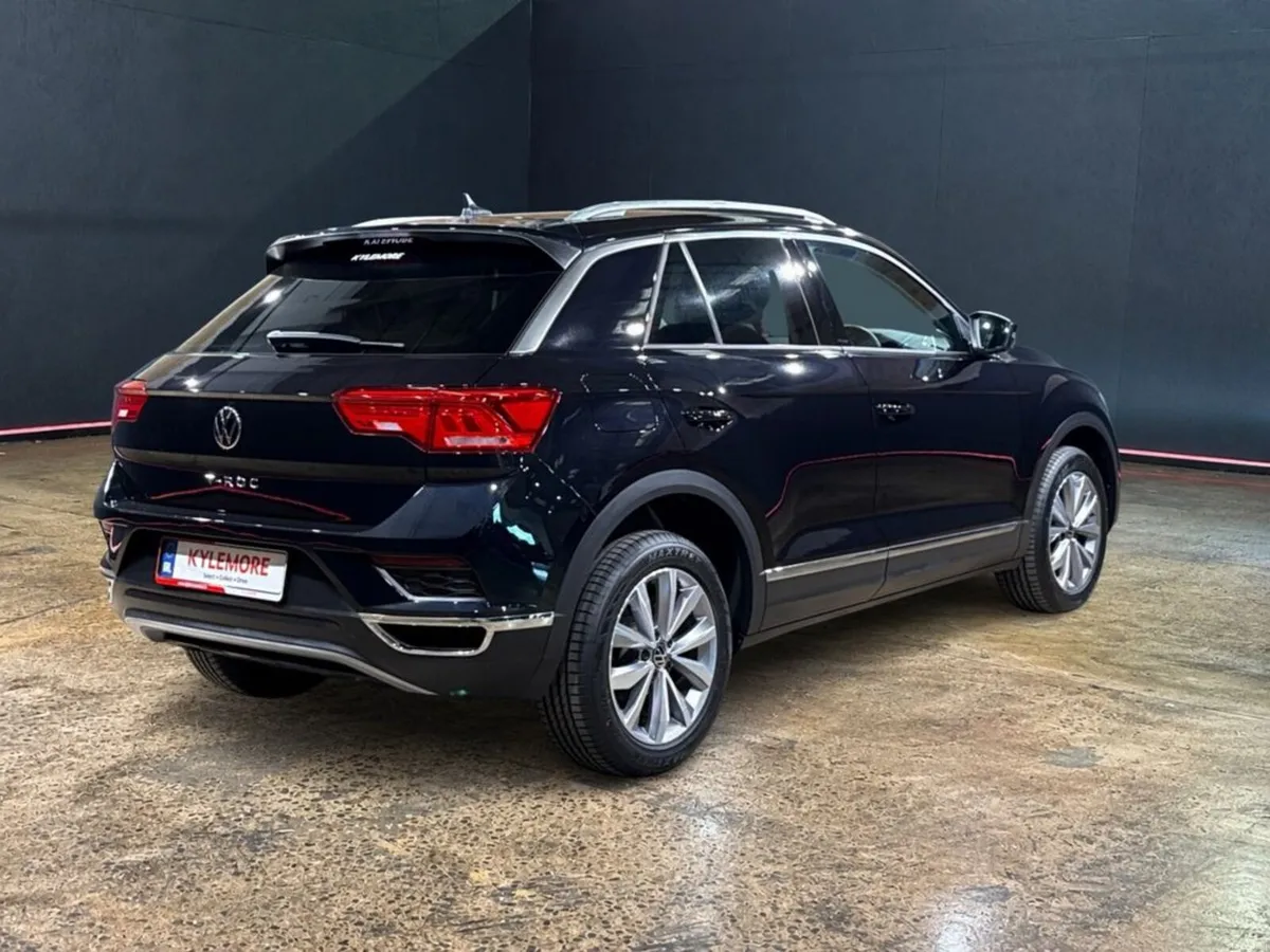 Volkswagen T-Roc 1.5 TSI STYLE DESIGN PACKAGE - 17 - Image 3