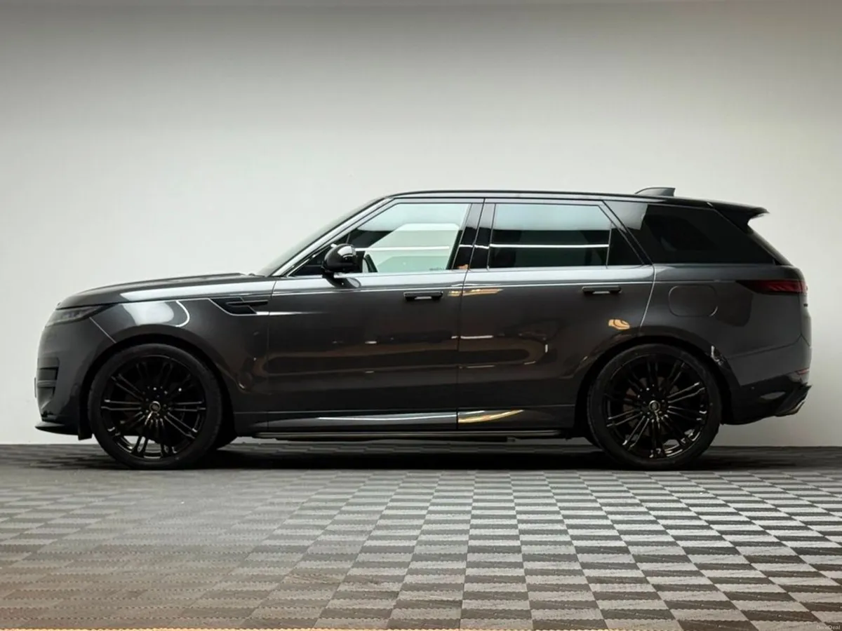 Land Rover Range Rover Sport DYNAMIC SE P440E *PAN - Image 4