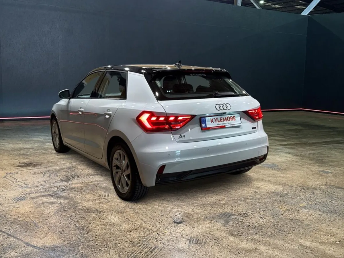 Audi A1 1.0 TFSI ADVANCED AUTOMATIC - WHITE/BLACK - Image 5
