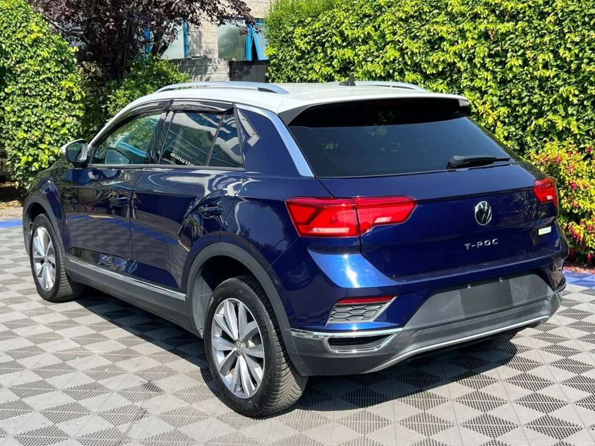 Volkswagen T-Roc DESIGN 2.0 TDI AUTO // DIAMOND CU - Image 5