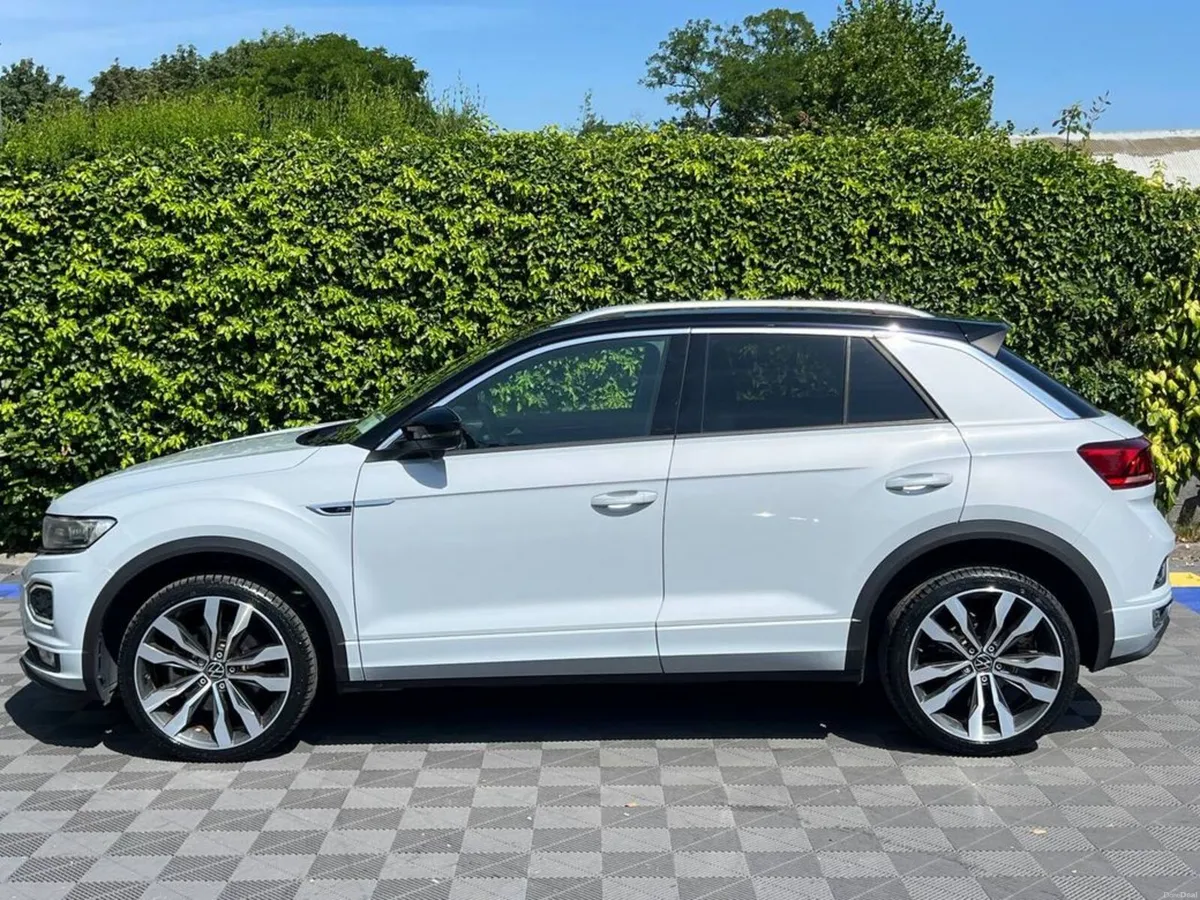 Volkswagen T-Roc R-LINE 2.0 TDI AUTO // SERVICE HI - Image 3