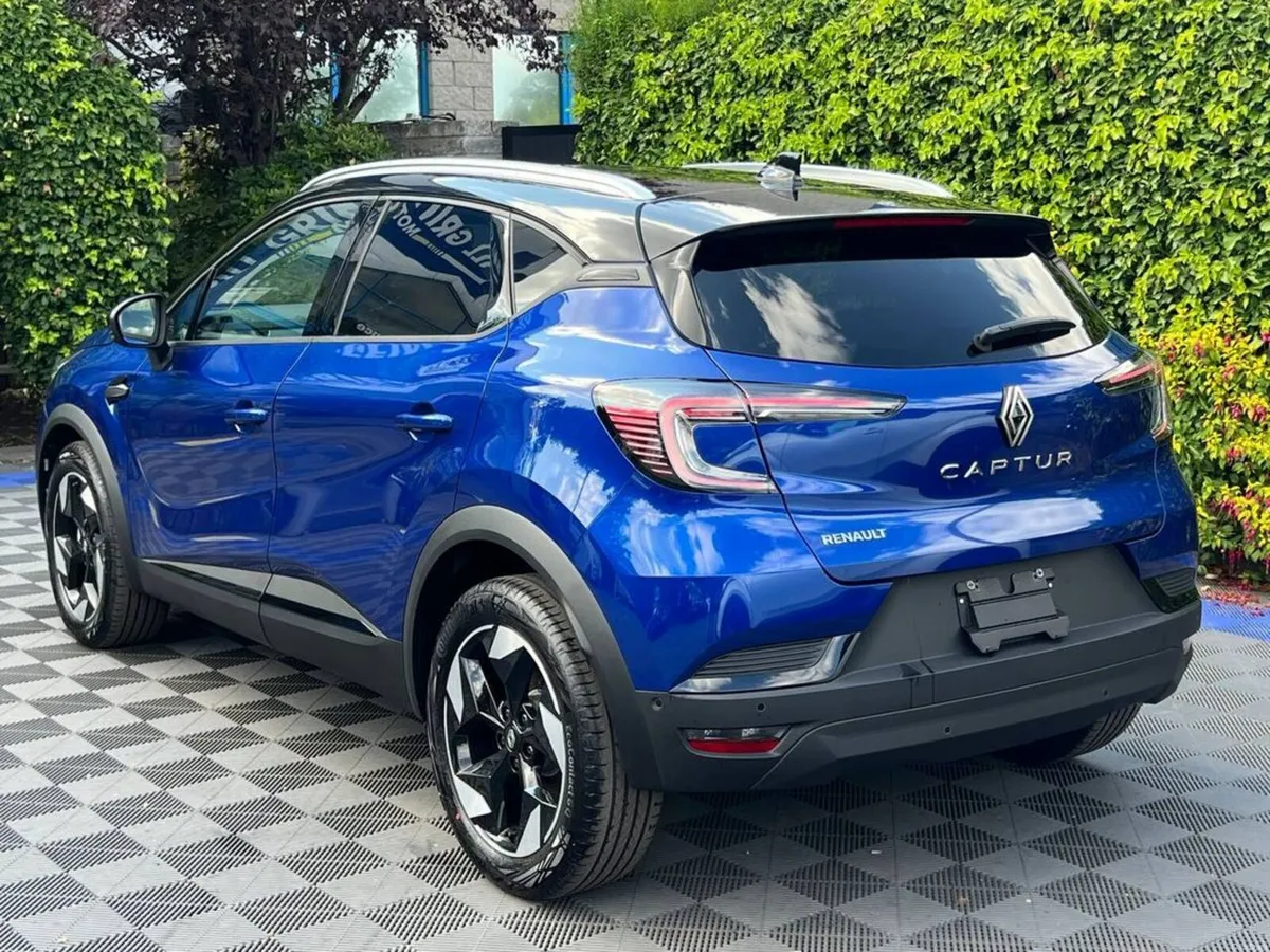 Renault Captur 1.3 TCE HYBRID AUTO ** DELIVERY MIL - Image 5