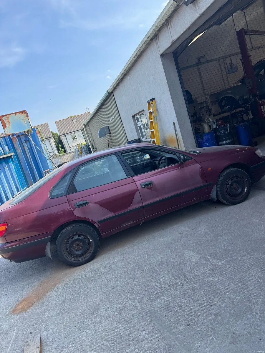 Toyota carina 1.6 petrol - Image 4