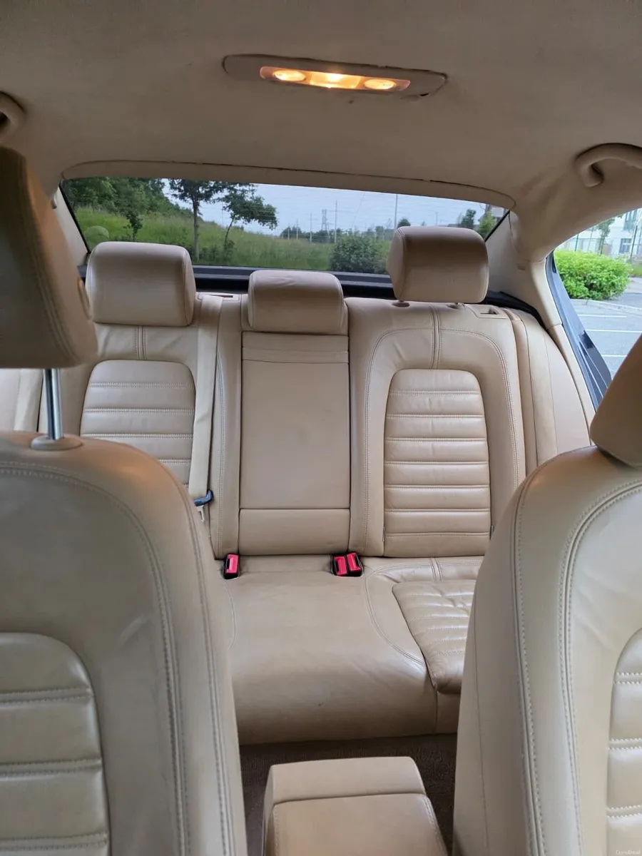 Volkswagen Passat PETROL TOP-SPEC HIGHLINE 1.4 - Image 4