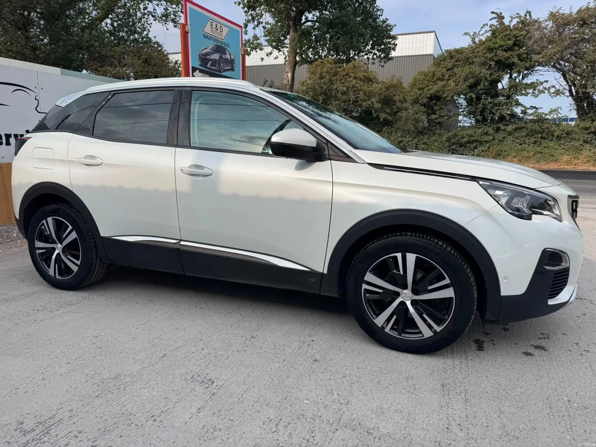 182 Peugeot 3008 1.2 PureTech 130bhp Allure - Image 6