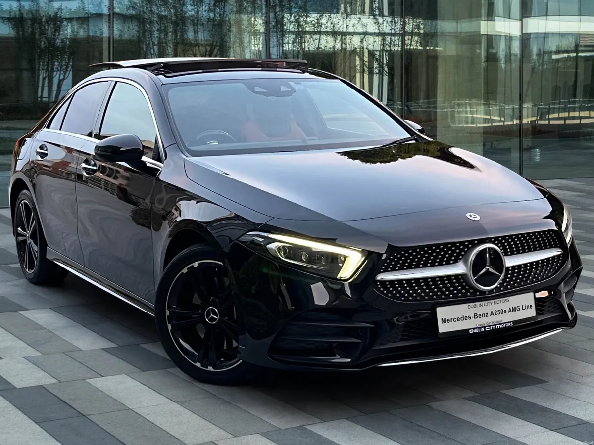 Mercedes Benz A250e AMG-Line *Panroof* - Image 1