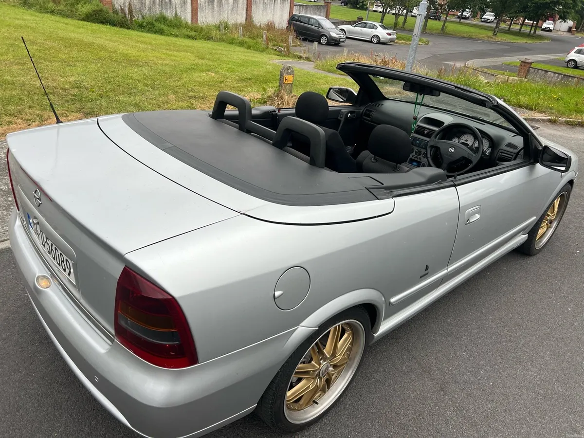 Convertible Bertone Opel astra low mileage - Image 4