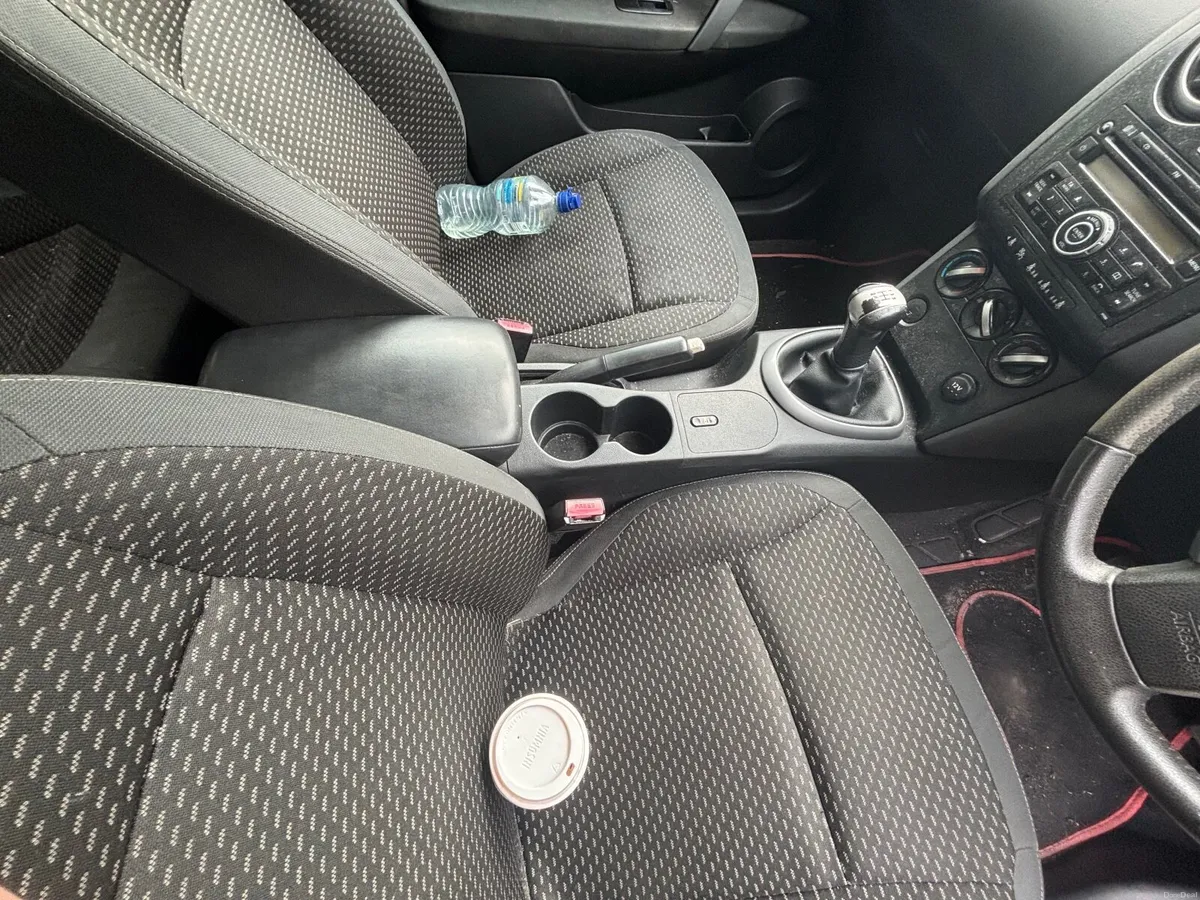 Nissan Qashqai 2008 - Image 6