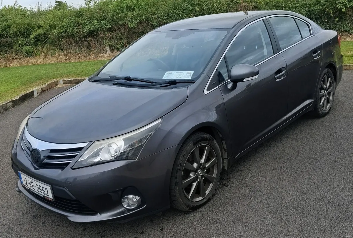 Toyota Avensis 2012 - Image 1