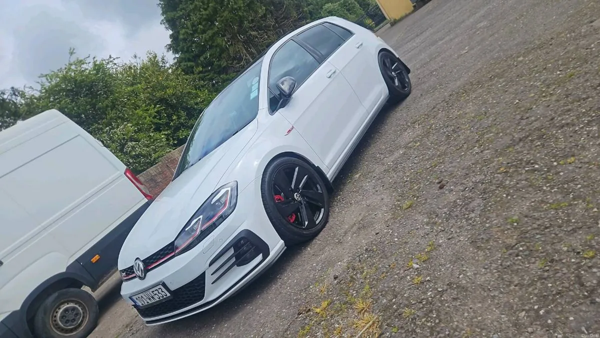 Volkswagen Golf GTI Performance Pack 245bhp - Image 2