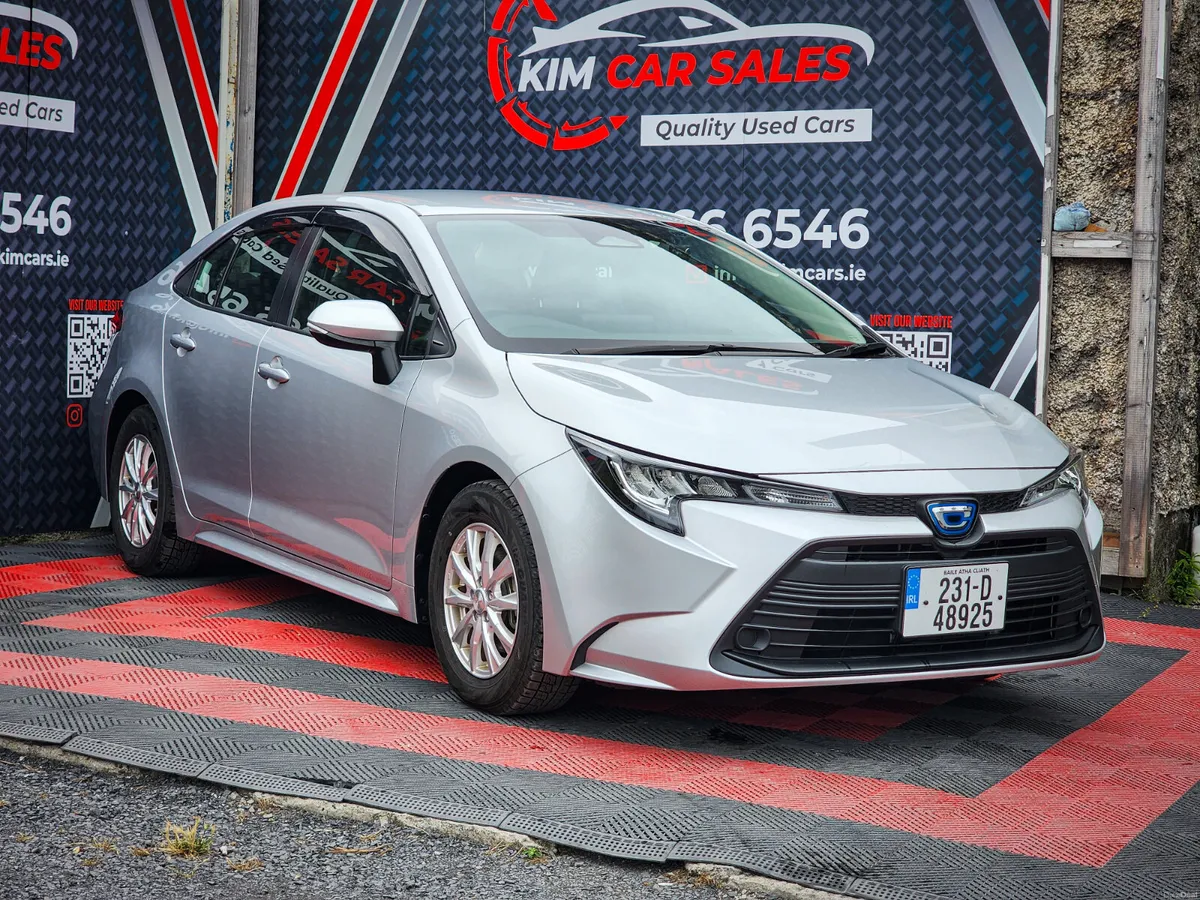 2023 Toyota Corolla - Image 3