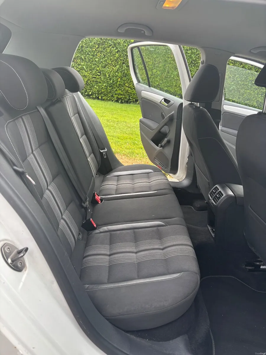 Volkswagen Golf 2012 - Image 3