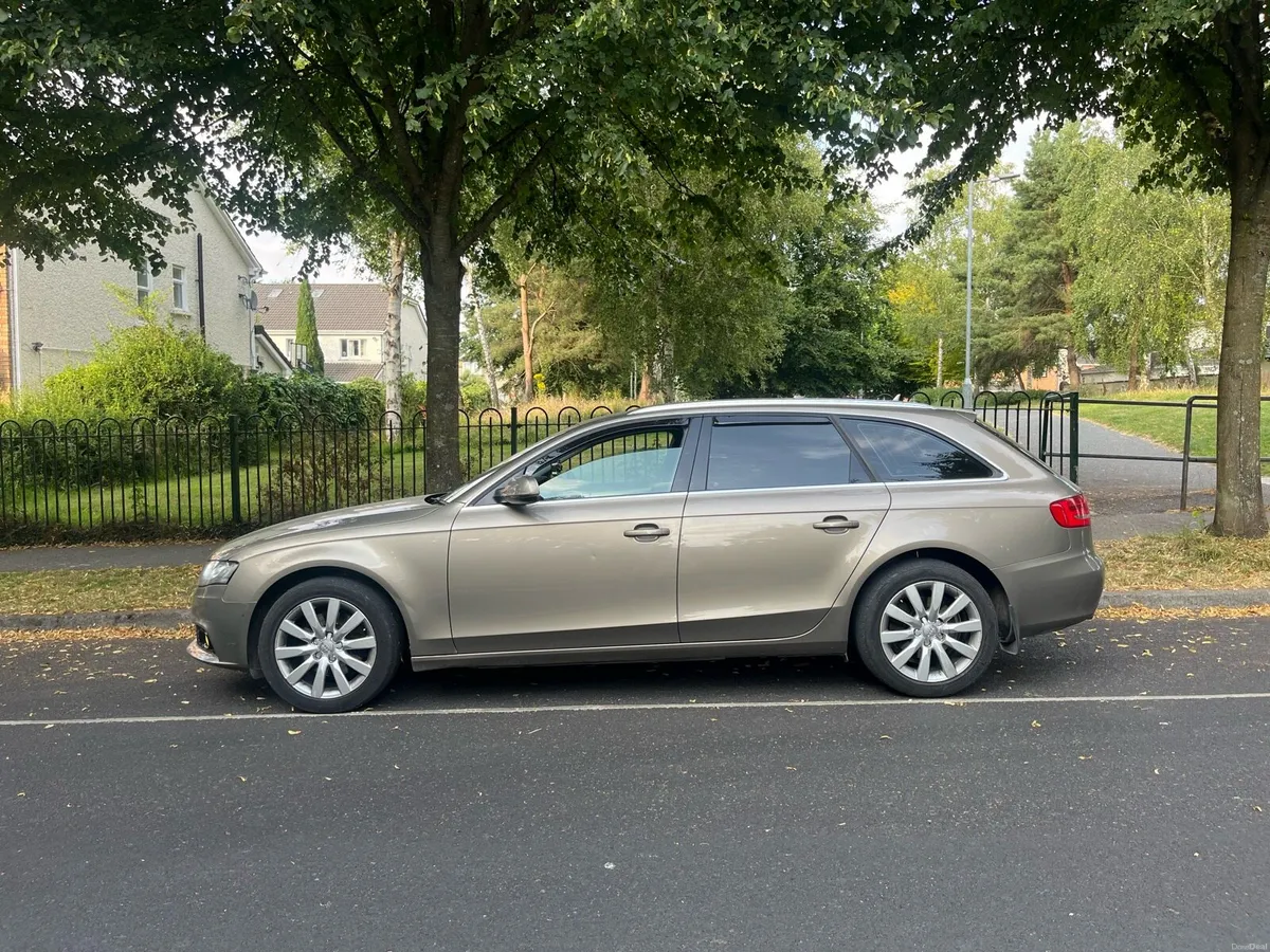 2010 Audi A4 B8 SE Avant 2.0L TDI 120 Manual - Image 4