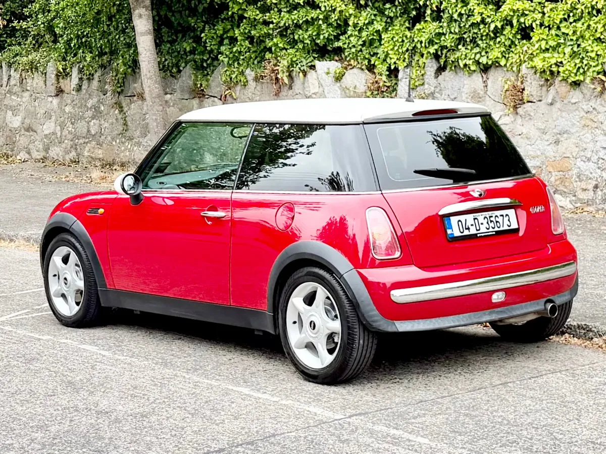Mini Cooper 2004!! ONE OWNER!!ONLY 66K MILES !! - Image 5