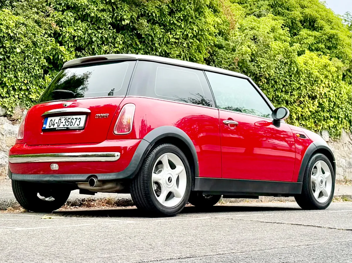 Mini Cooper 2004!! ONE OWNER!!ONLY 66K MILES !! - Image 6