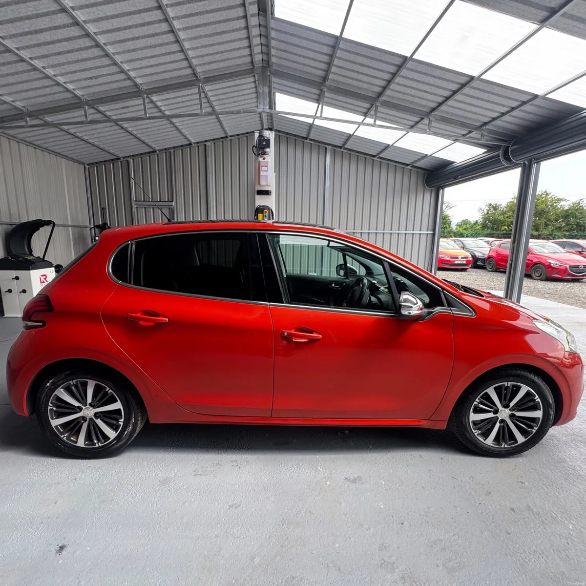 Peugeot 208 2017 - Image 3