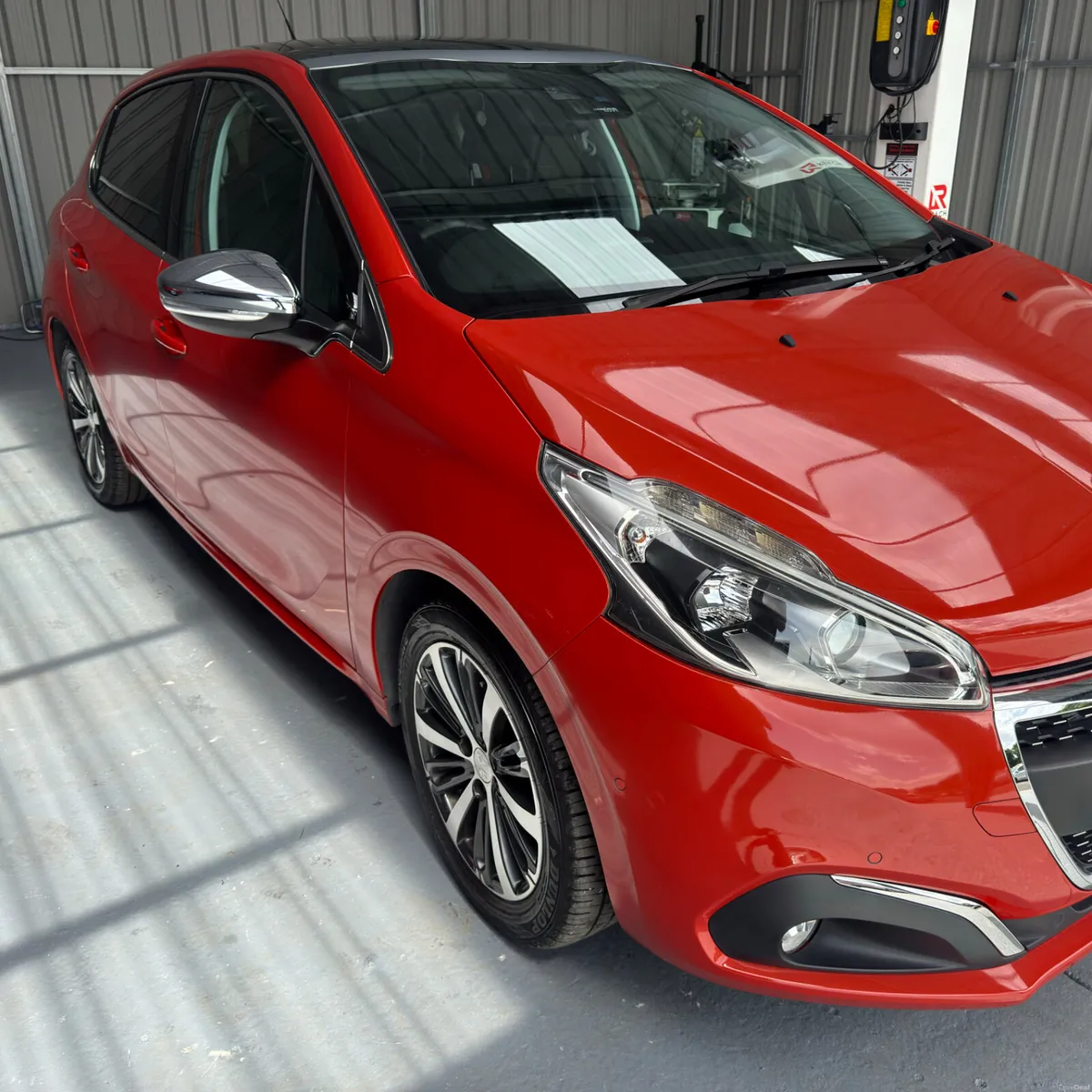 Peugeot 208 2017 - Image 1