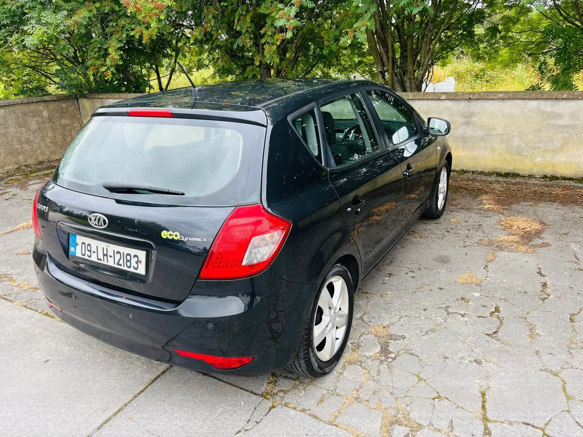 09 KIA CEED 1.6 DIESEL (NCT + TAX 2027) - Image 4