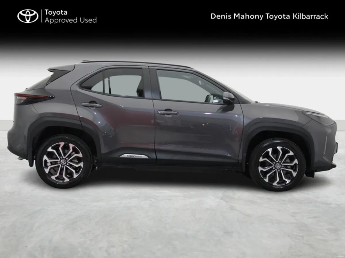 Toyota Yaris Cross L-SPORT - Image 3