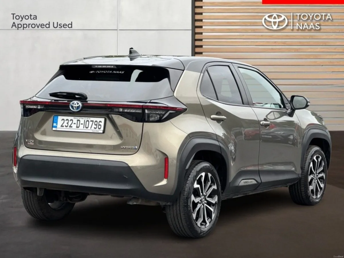 Toyota Yaris Cross CROSS LUNA SPORT - Image 2