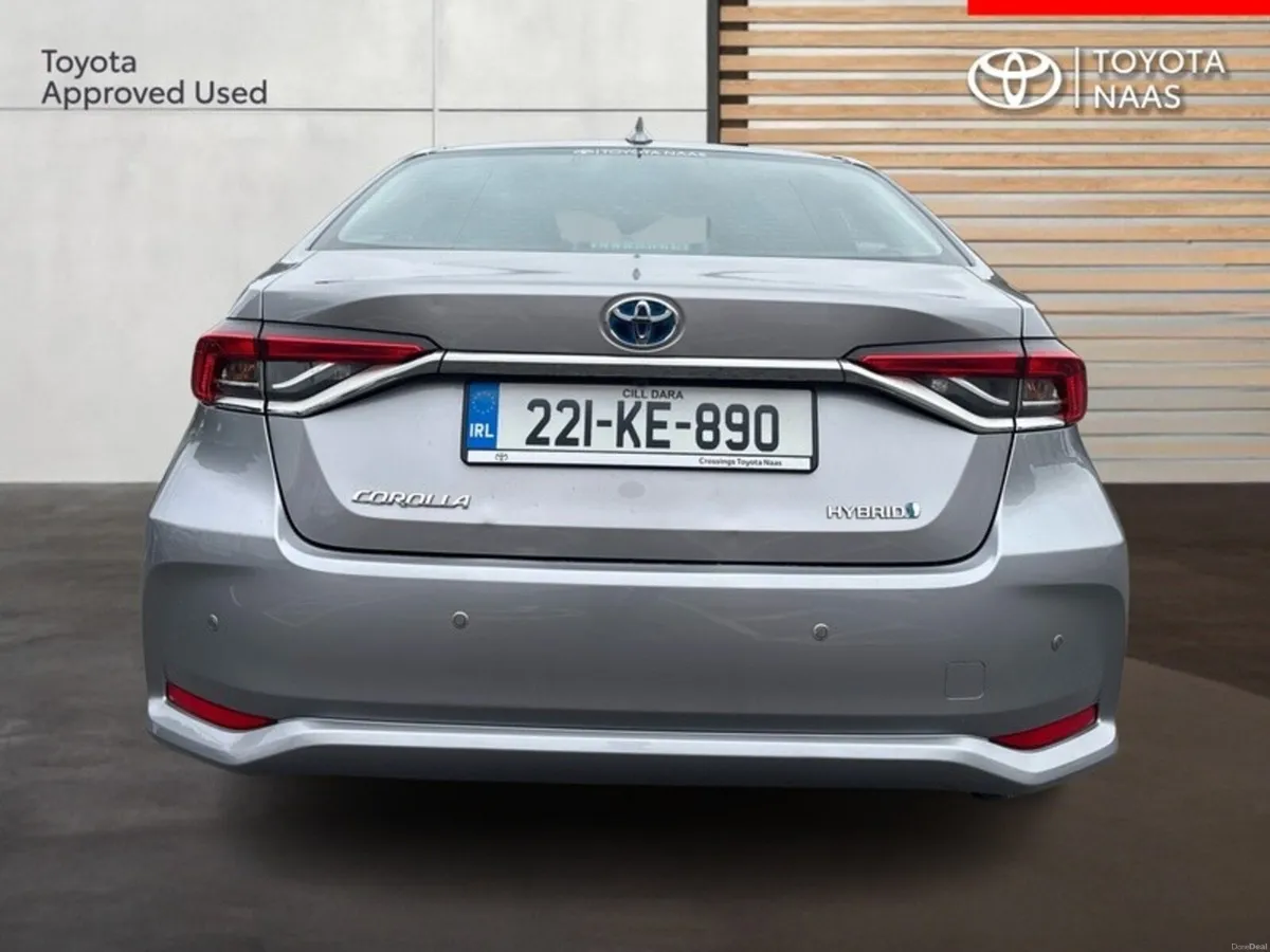 Toyota Corolla HYB LUNA SALOON 4DR AUTO - Image 4