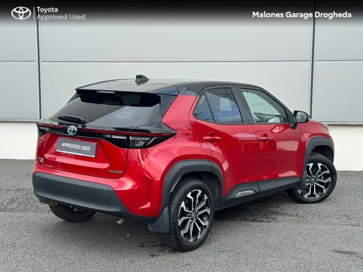 Toyota Yaris Cross 1.5 Hybrid Luna Sport Call Now - Image 2